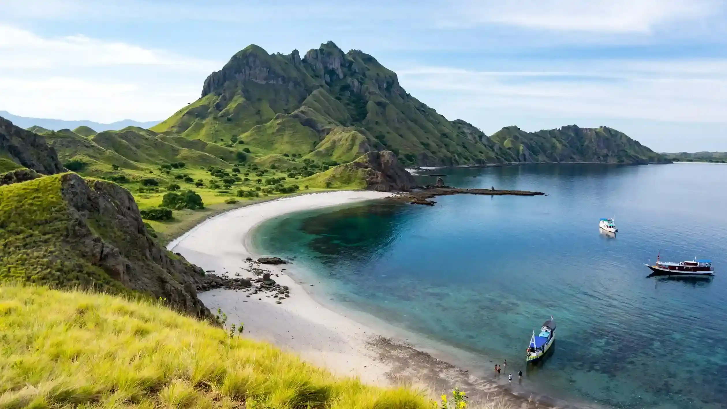 Komodo Labuan Bajo | Komodo Tour | Labuan Bajo Tour